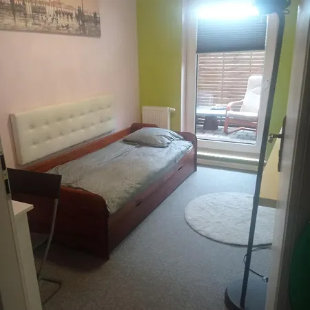 Srodmiescie Z Balkonem Quarto em Acomodações Particulares Gdańsk